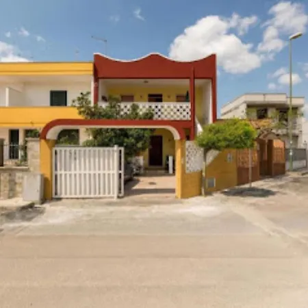 Appartamento Rosamarina Torre Lapillo Exterior photo